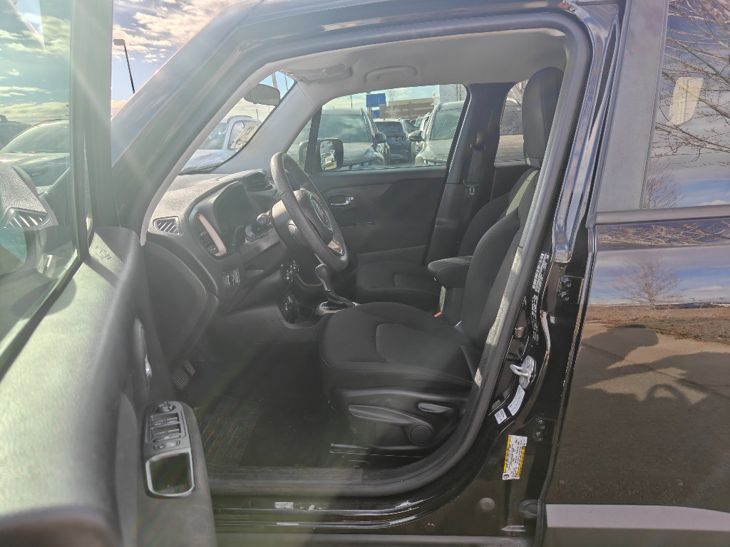 Used 2017 Jeep Renegade Sport w/ Power & Air Group image 12