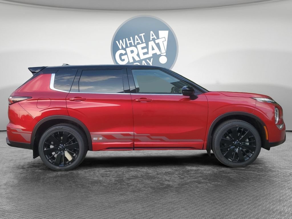 New 2026 Mitsubishi Outlander AWD image 2