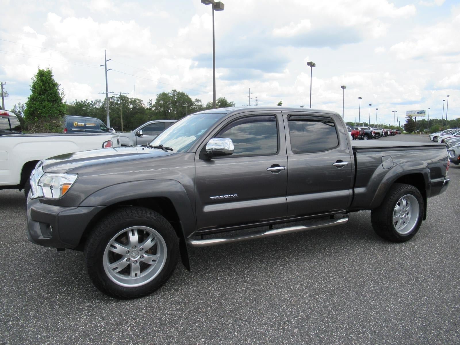 Used 2014 Toyota Tacoma PreRunner w/ SR5 Package RWD image 4