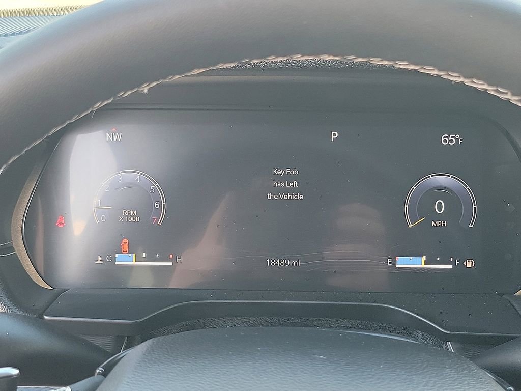 Used 2024 Jeep Grand Cherokee L Laredo image 7