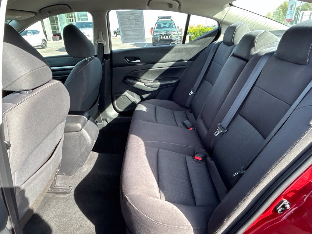 Used 2021 Nissan Altima 2.5 SV FWD image 14