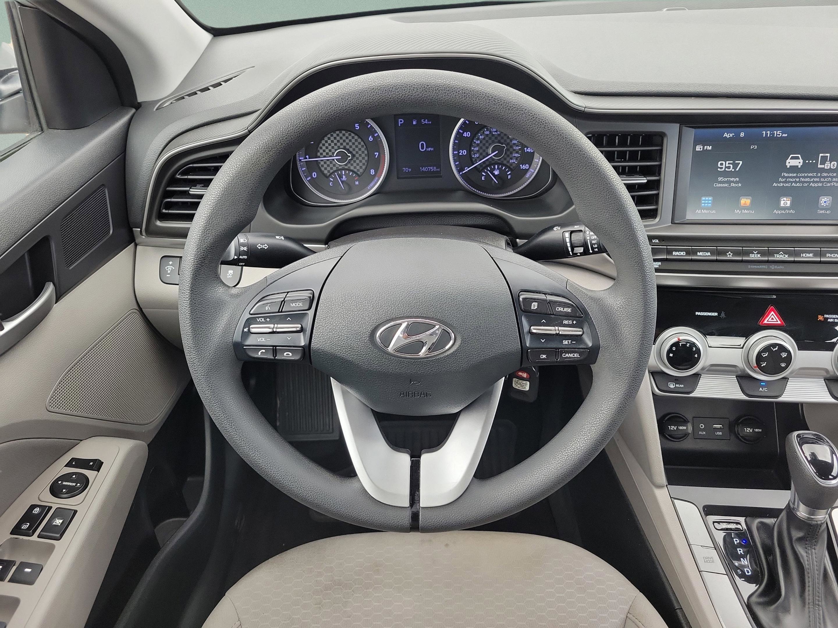 Used 2019 Hyundai Elantra SEL image 12