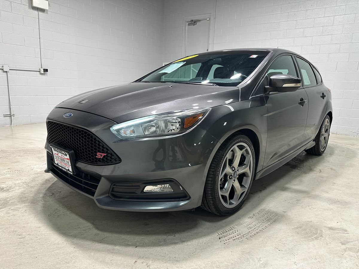 Used 2016 Ford Focus ST FWD image 17