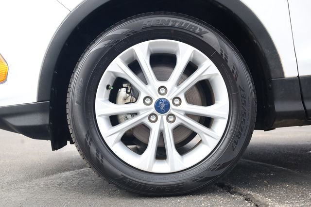 Used 2019 Ford Escape S image 9