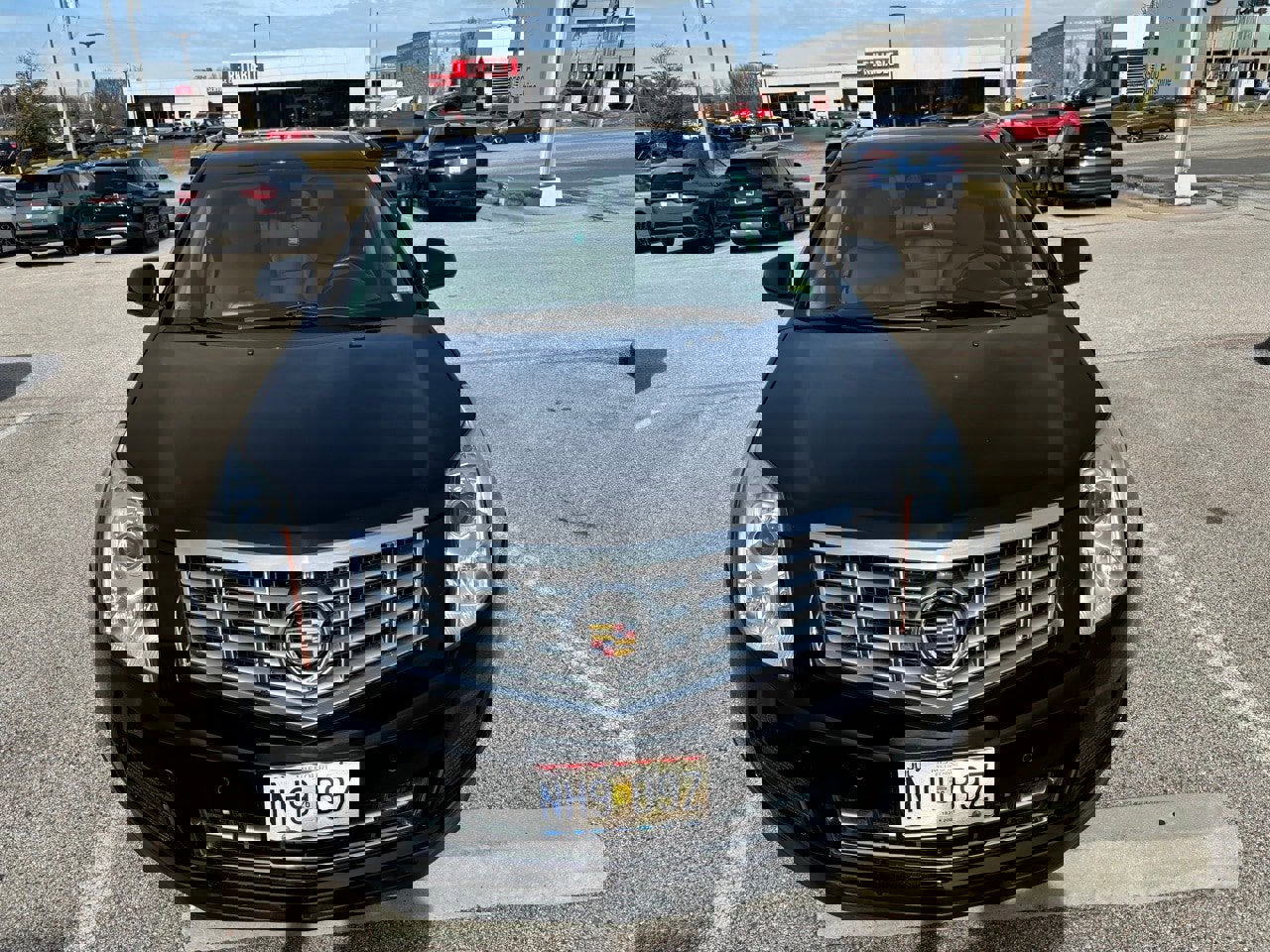 Used 2014 Cadillac SRX Luxury w/ Driver Awareness Package image 3