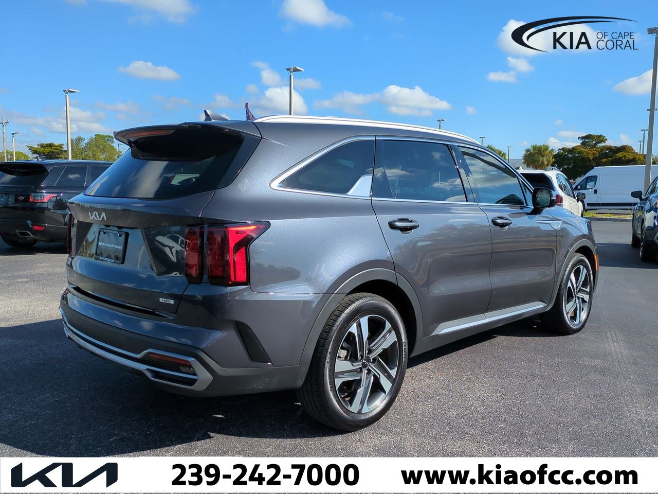 Certified 2023 Kia Sorento EX image 5