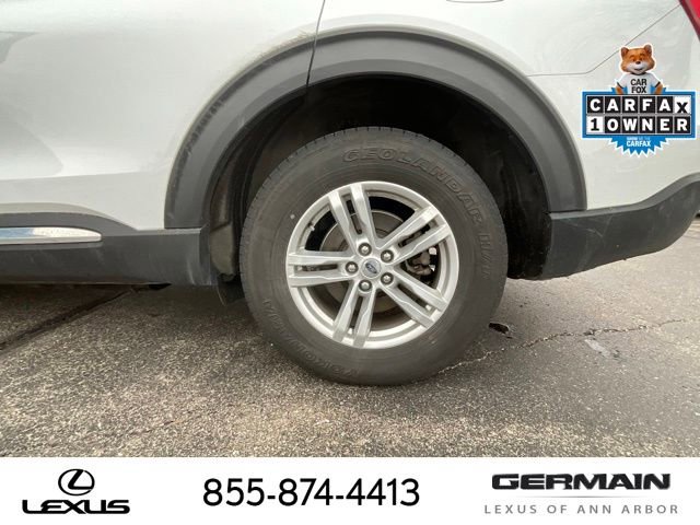 Used 2021 Ford Explorer XLT w/ Equipment Group 202A AWD/4WD image 24