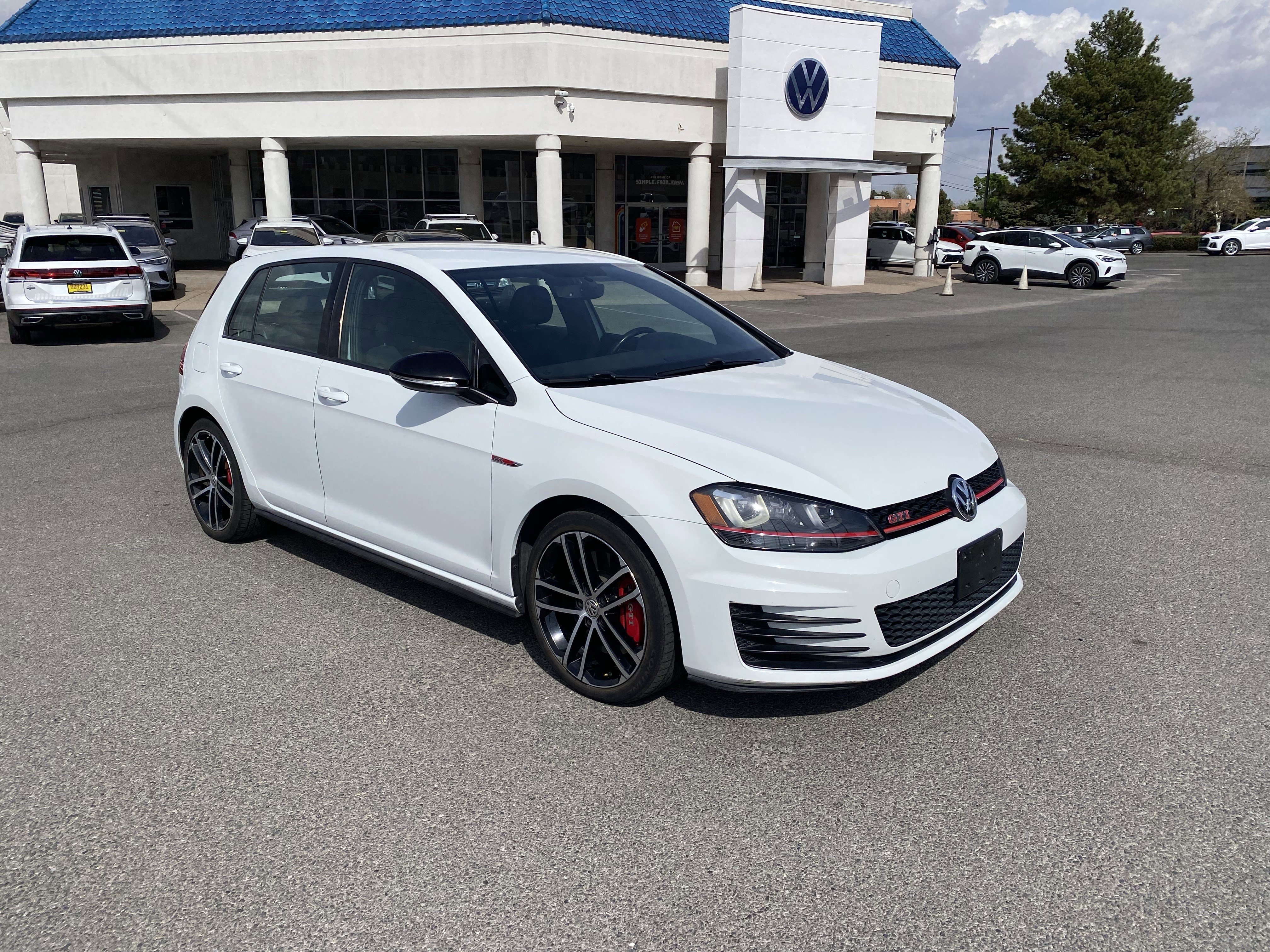 Used 2017 Volkswagen GTI Sport image 2