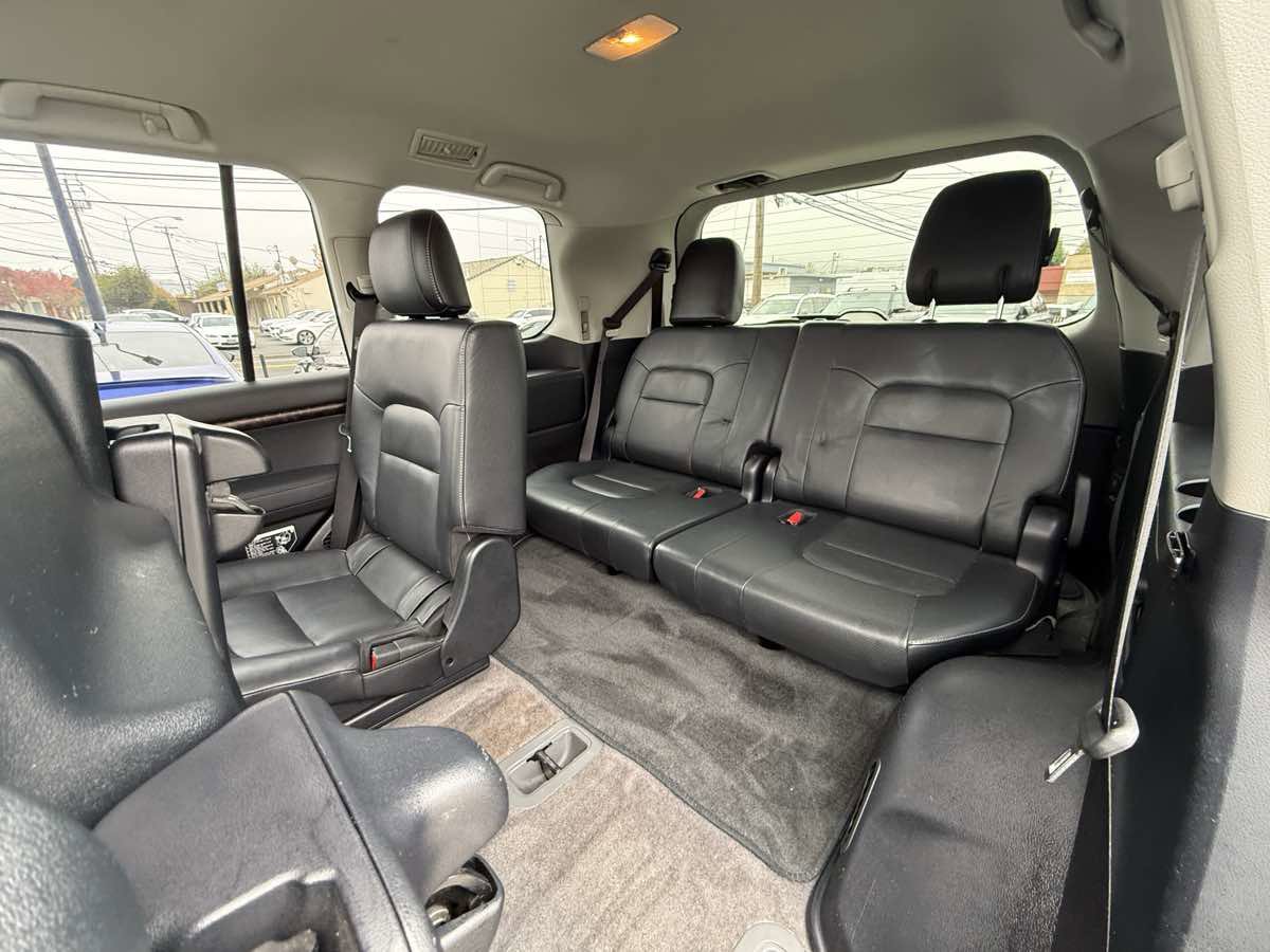 Used 2015 Toyota Land Cruiser image 15