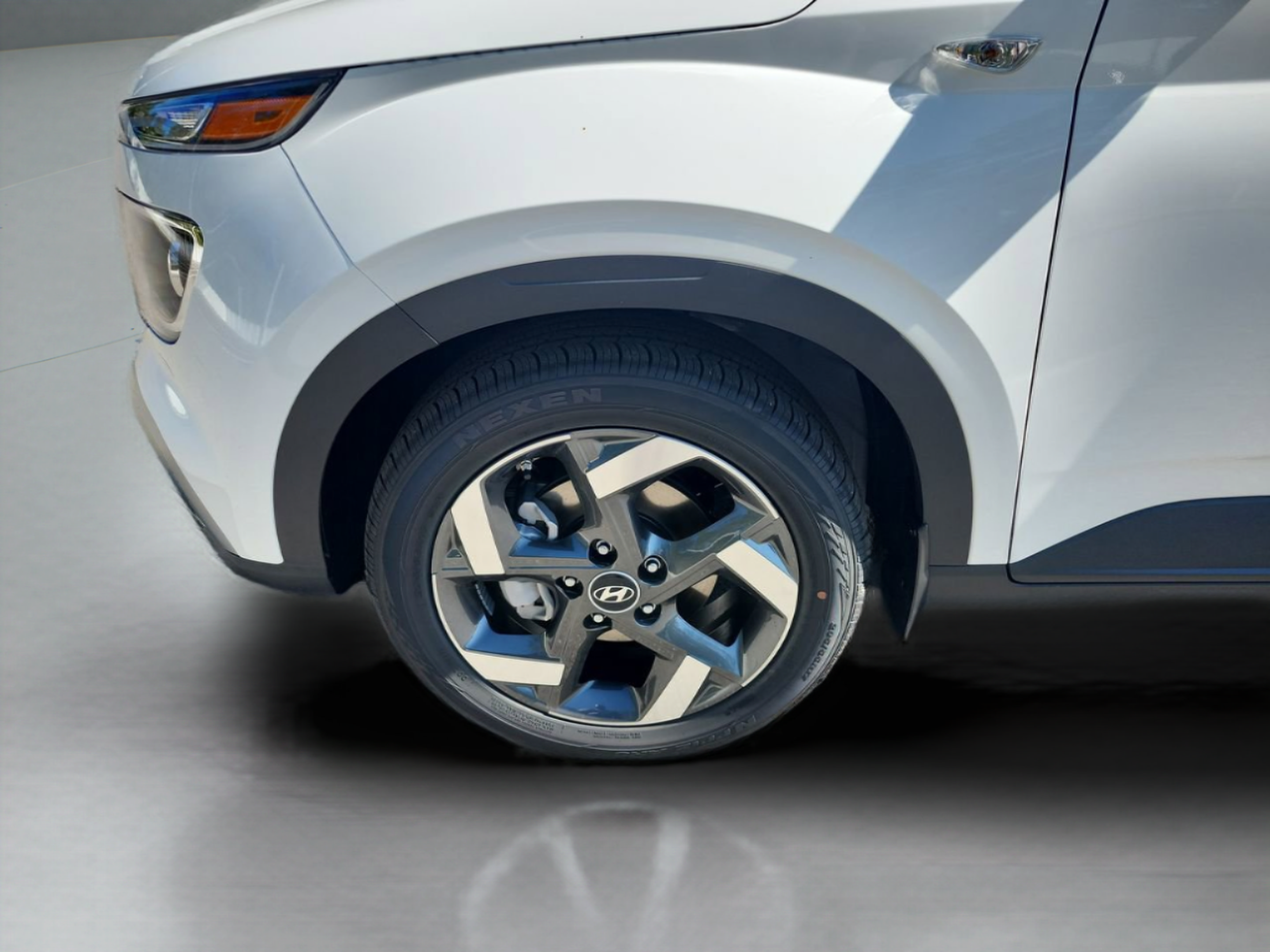 Certified 2026 Hyundai Venue SEL FWD image 26
