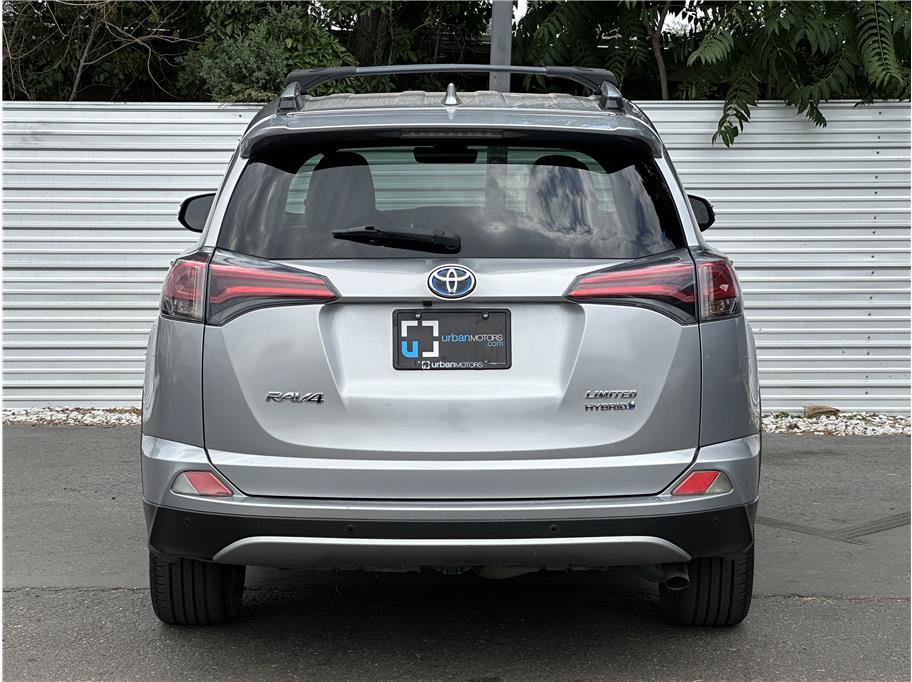 Used 2018 Toyota RAV4 Limited w/ Advanced Technology Package AWD/4WD image 11