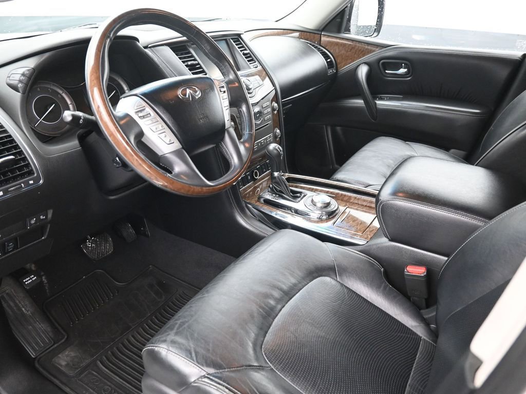 Used 2016 INFINITI QX80 4WD w/ Driver's Assistance Package image 9