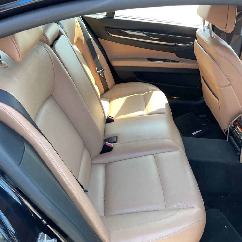 Used 2013 BMW 750Li xDrive AWD/4WD image 24
