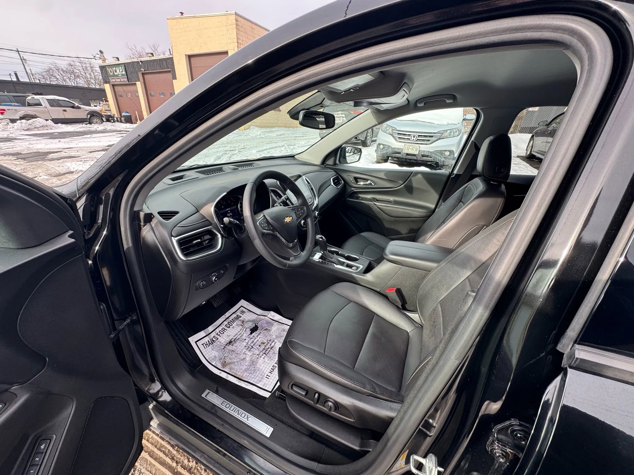 Used 2021 Chevrolet Equinox Premier w/ Redline Edition AWD/4WD image 10