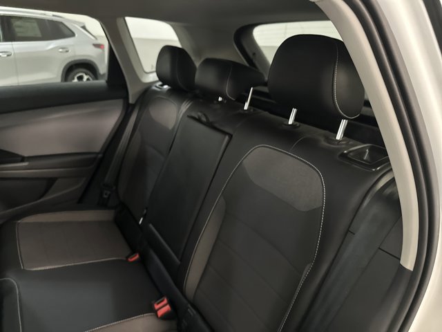 Certified 2023 Volkswagen Taos SE image 20