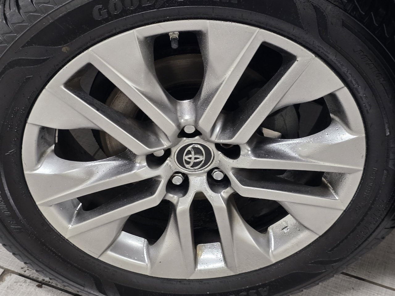 Certified 2019 Toyota RAV4 Limited w/ Advanced Technology Package image 11