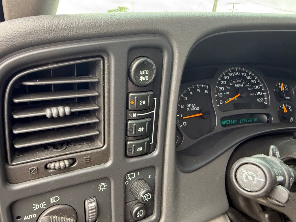 Used 2003 GMC Yukon SLT w/ 1SD Preferred Equipment Group image 12