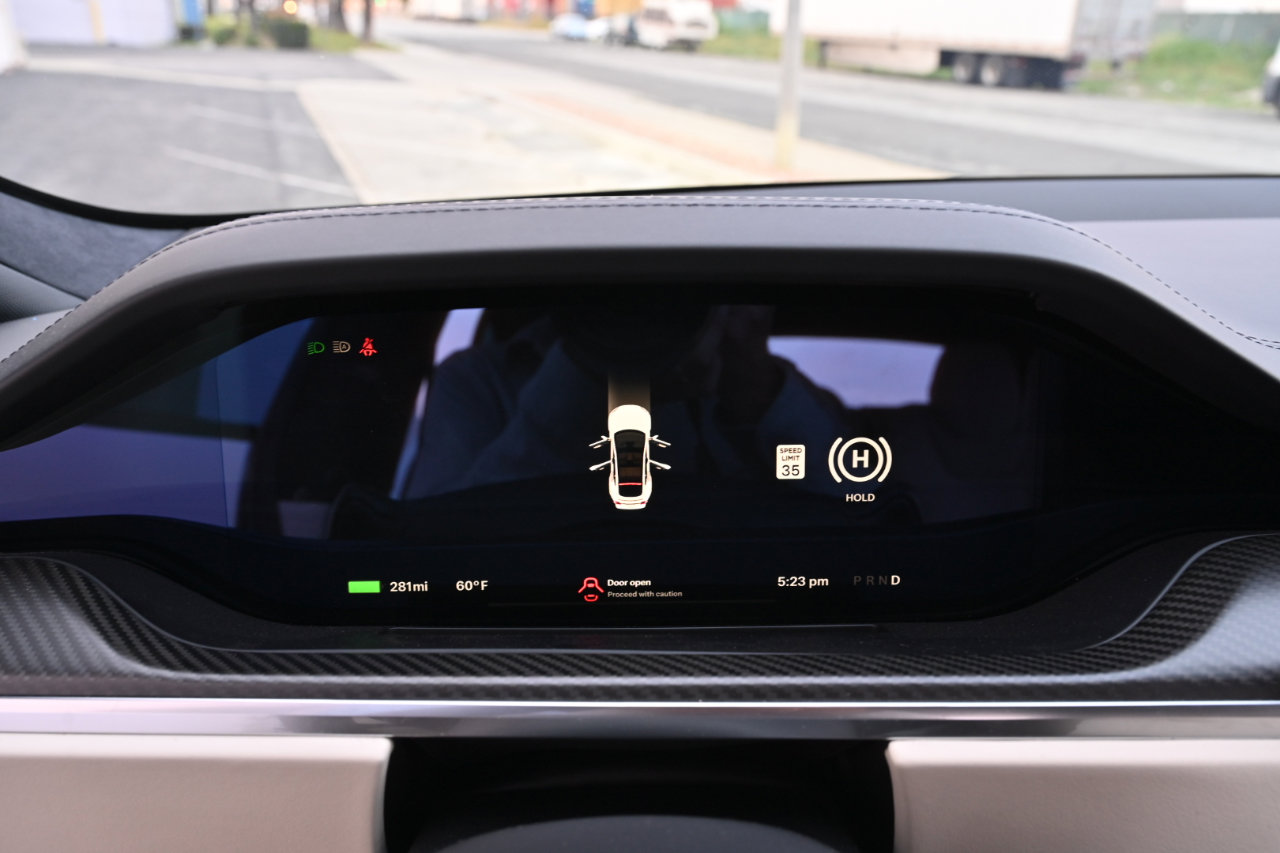 Used 2022 Tesla Model S Plaid image 35