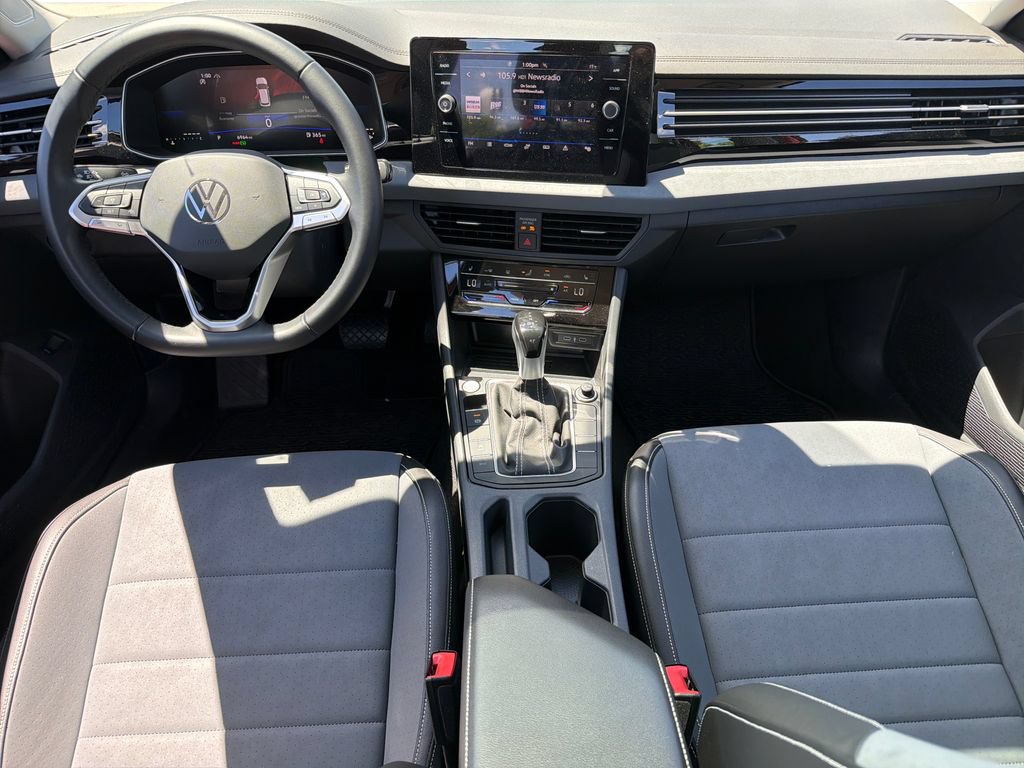 Certified 2025 Volkswagen Jetta SE FWD image 20