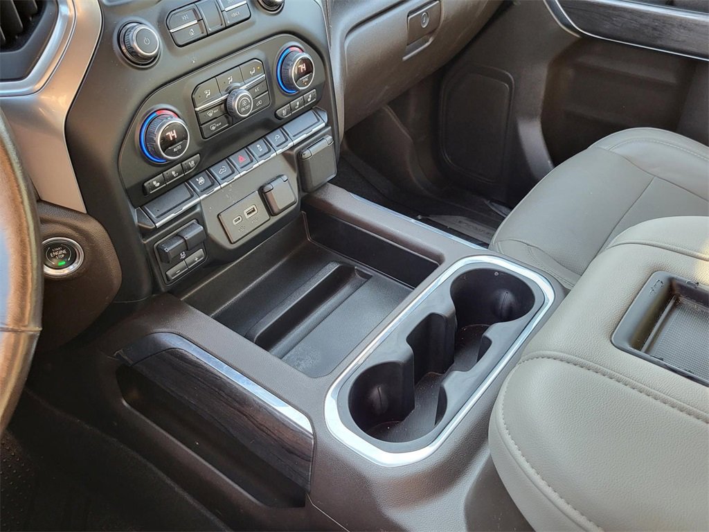 Used 2020 Chevrolet Silverado 2500 LTZ w/ LTZ Convenience Package image 28