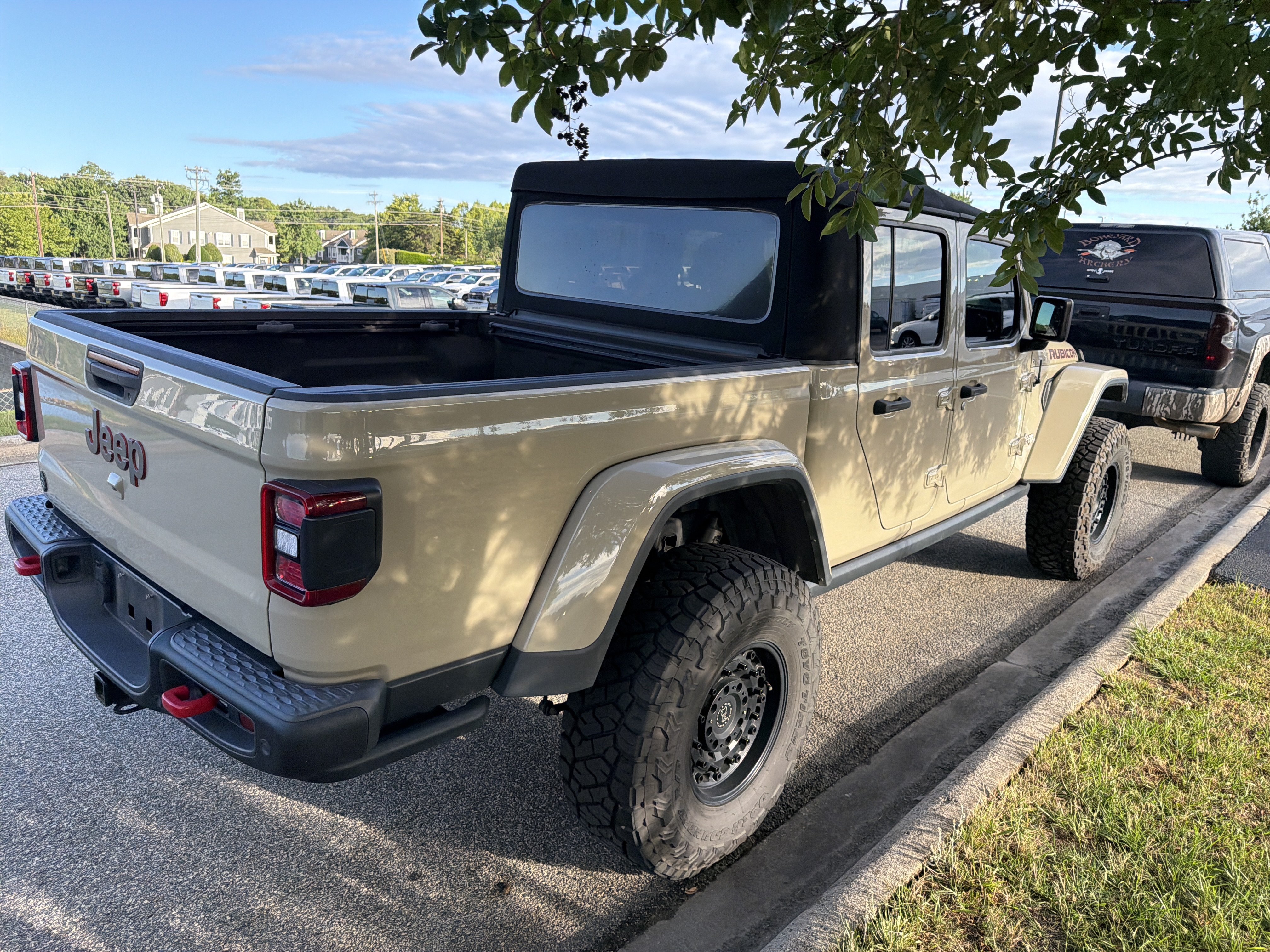 Used 2020 Jeep Gladiator Rubicon AWD/4WD image 7