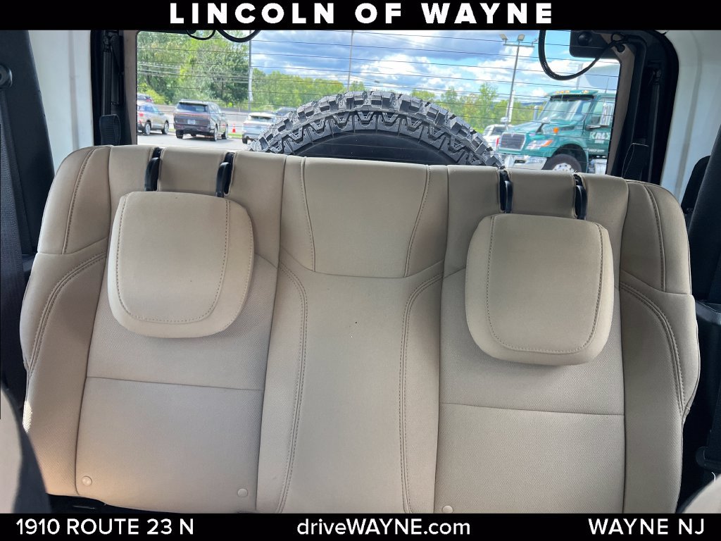 Used 2018 Jeep Wrangler Sport AWD/4WD image 19