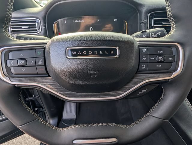 Used 2024 Jeep Wagoneer Series III AWD/4WD image 24