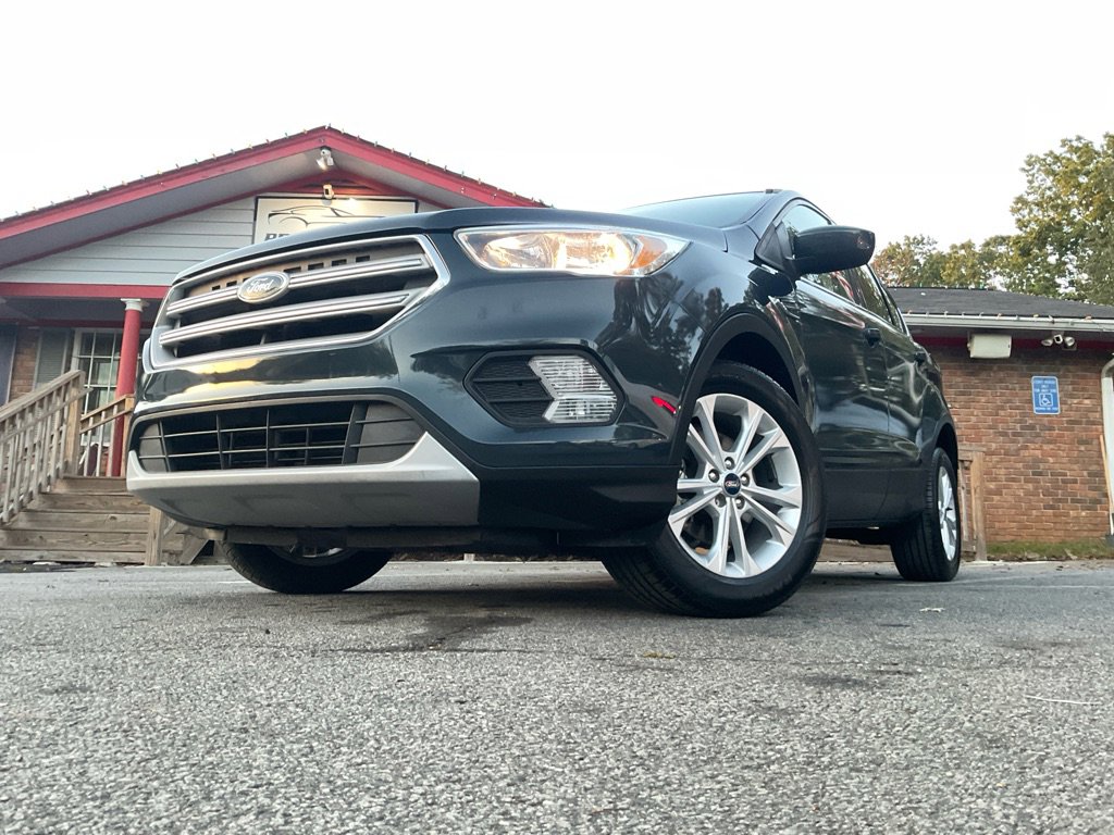 Used 2019 Ford Escape SE image 45