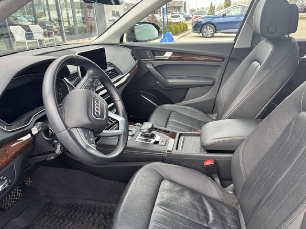 Used 2020 Audi Q5 2.0T Premium Plus w/ Premium Plus Package image 8