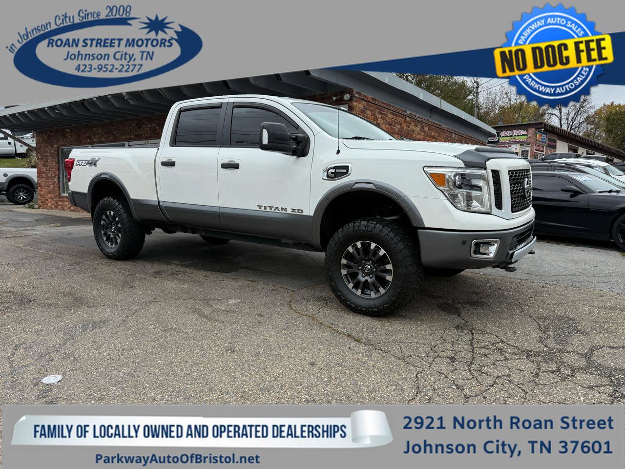 Used 2017 Nissan Titan PRO-4X image 1