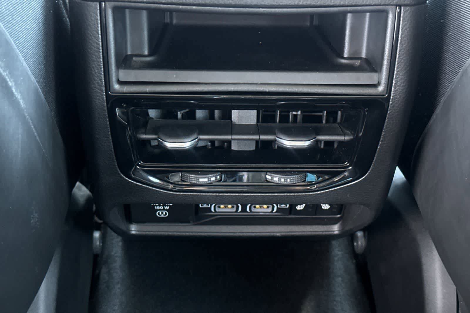 Certified 2022 Jeep Grand Cherokee Limited 4xe w/ Luxury Tech Group II AWD/4WD image 15