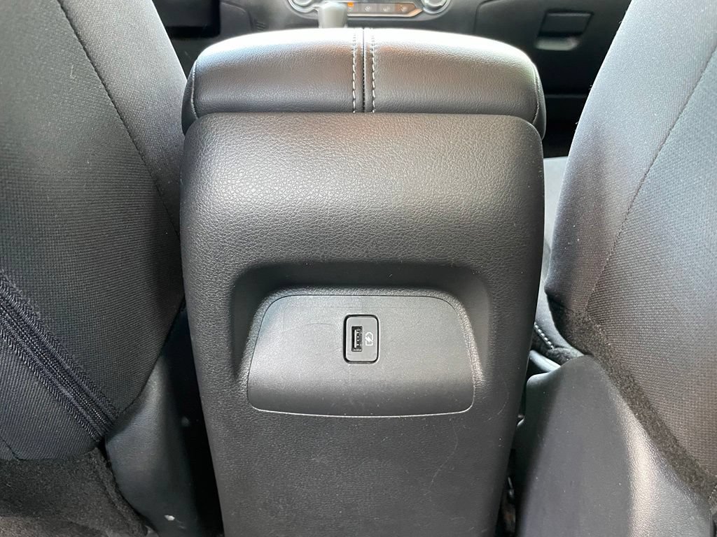 Used 2025 Nissan Sentra SV FWD image 27