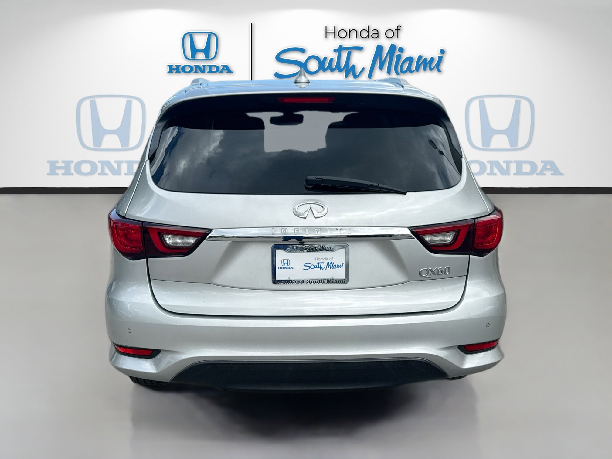Used 2019 INFINITI QX60 Luxe w/ Essential Package image 6