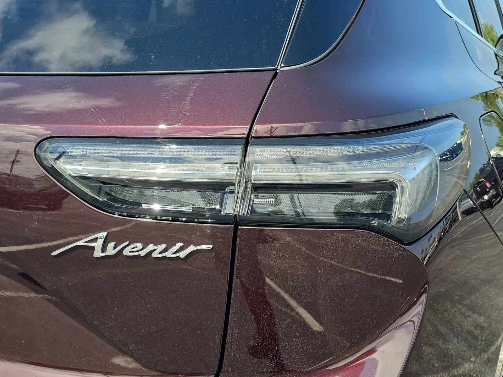 Used 2023 Buick Envision Avenir FWD image 8
