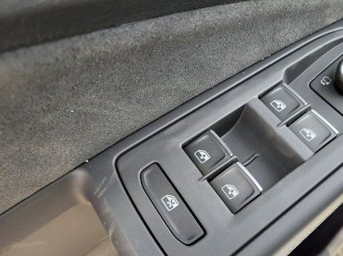 New 2026 Volkswagen Golf SE FWD image 18