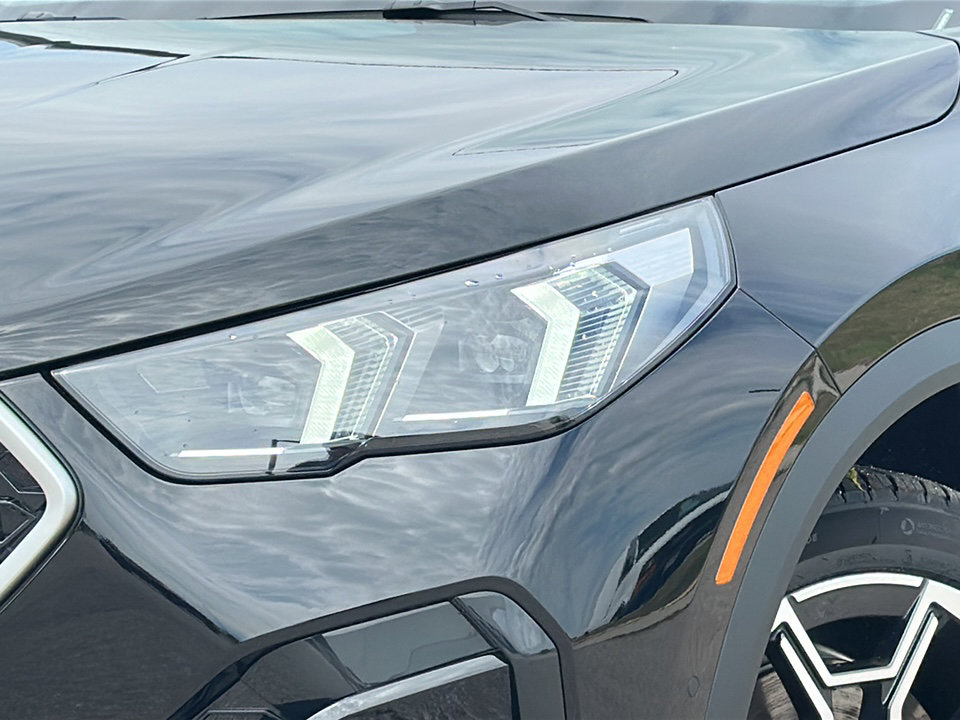 New 2026 BMW X2 xDrive28i w/ Convenience Package image 4