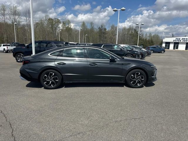 Used 2025 Hyundai Sonata SEL image 3