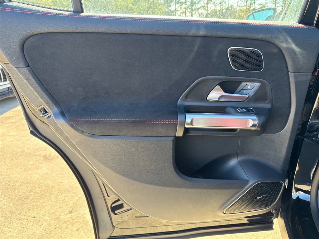 New 2025 Mercedes-Benz GLB 35 AMG 4MATIC image 23