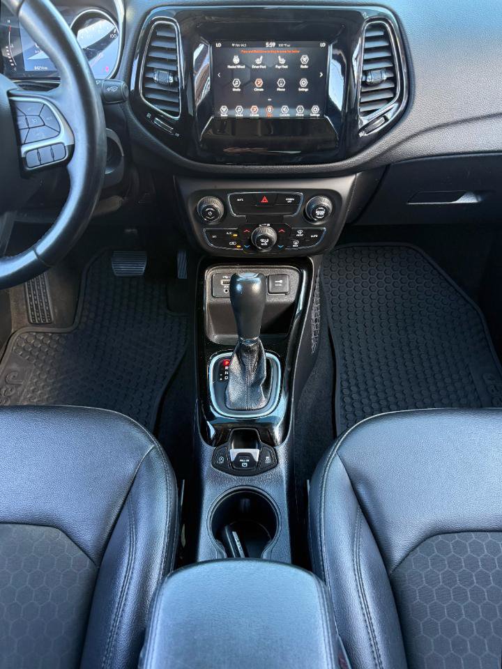 Used 2020 Jeep Compass Latitude FWD image 23