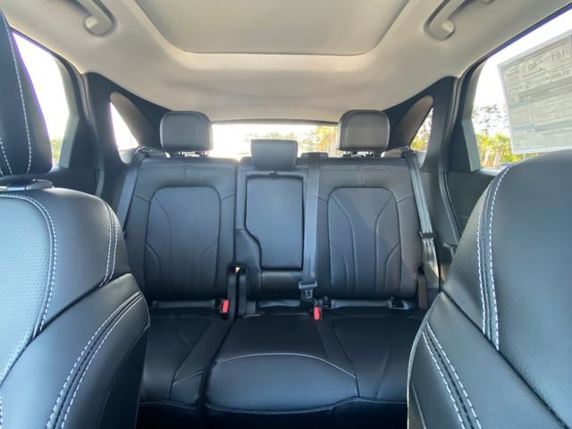 New 2025 Ford Escape SE w/ PHEV Premium Package image 27