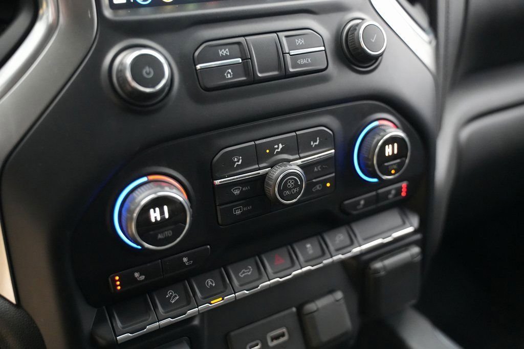 Used 2019 Chevrolet Silverado 1500 LT Trail Boss image 7