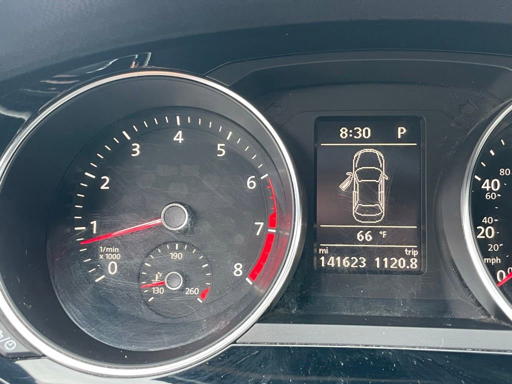 Used 2015 Volkswagen Jetta Sport FWD image 14