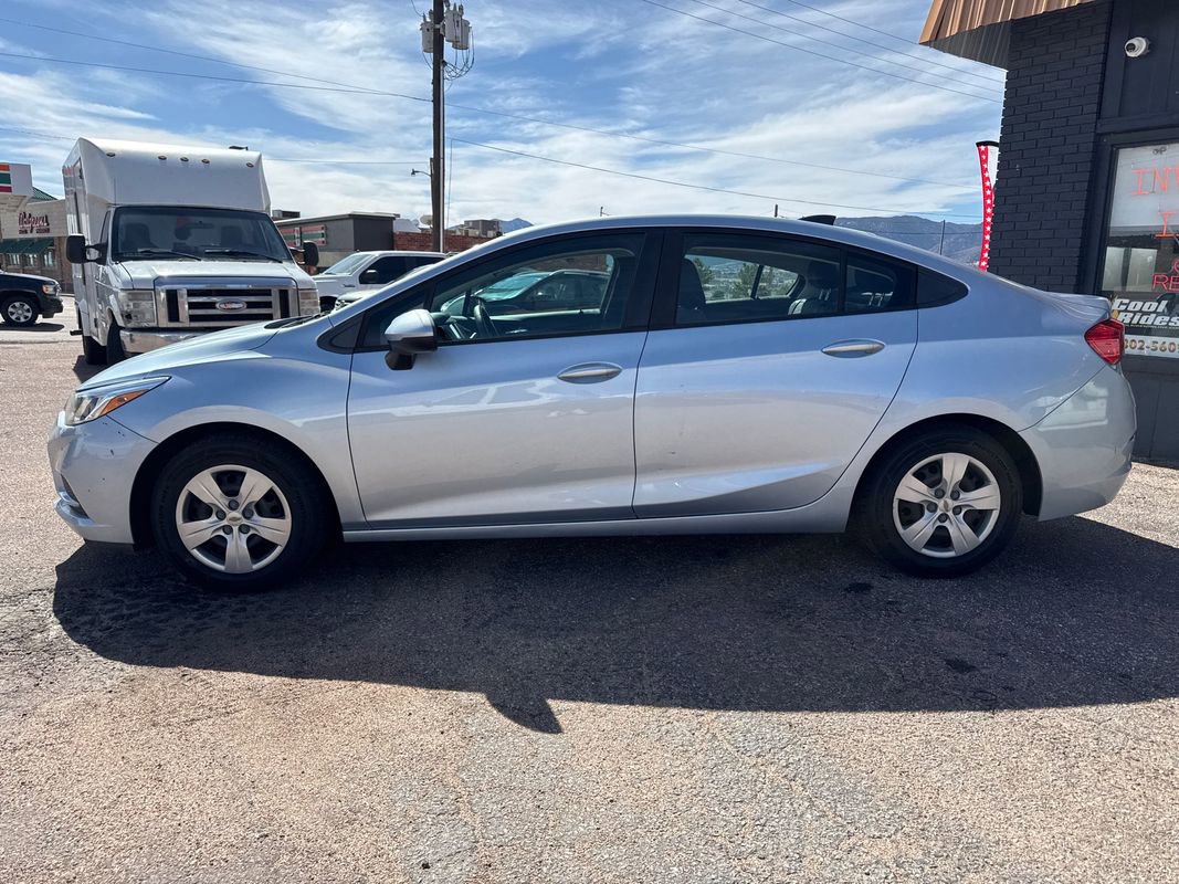 Used 2017 Chevrolet Cruze LS FWD image 2