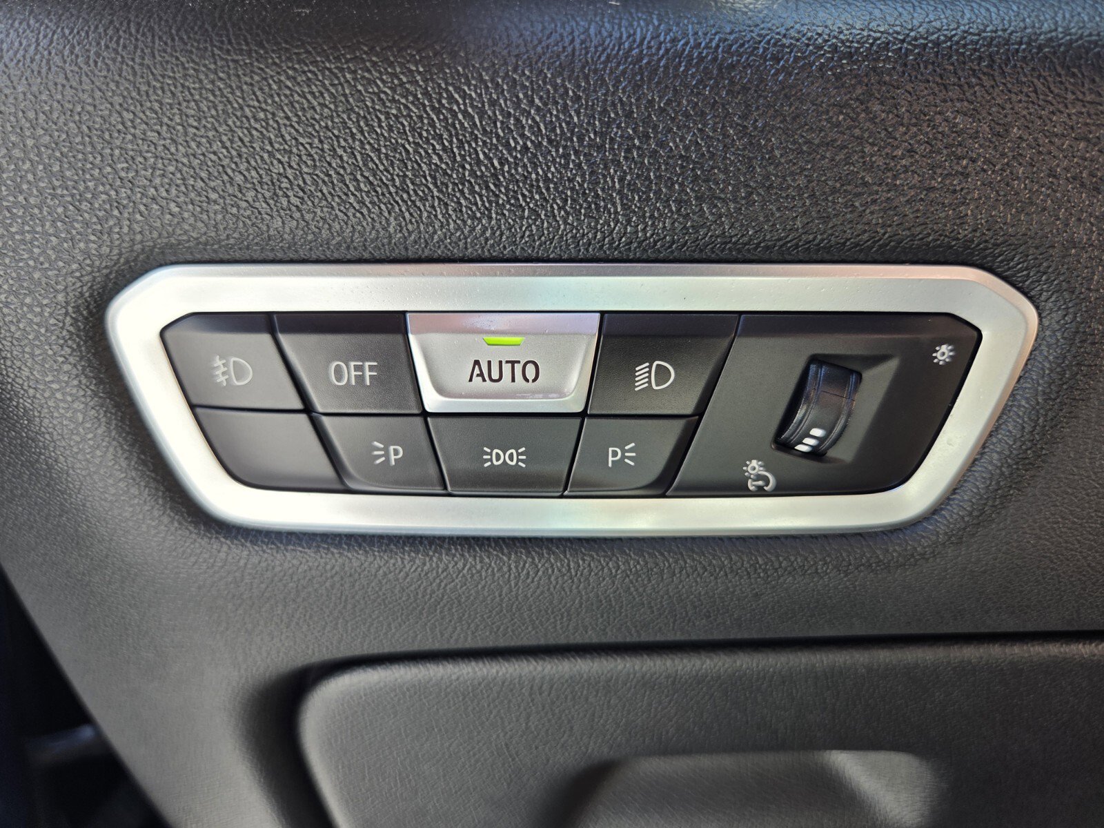 Used 2020 BMW X5 sDrive40i w/ Premium Package RWD image 22