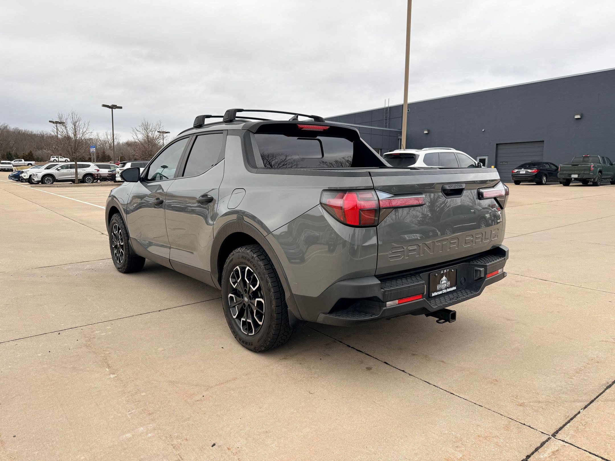 Used 2022 Hyundai Santa Cruz SEL w/ Activity Package image 3