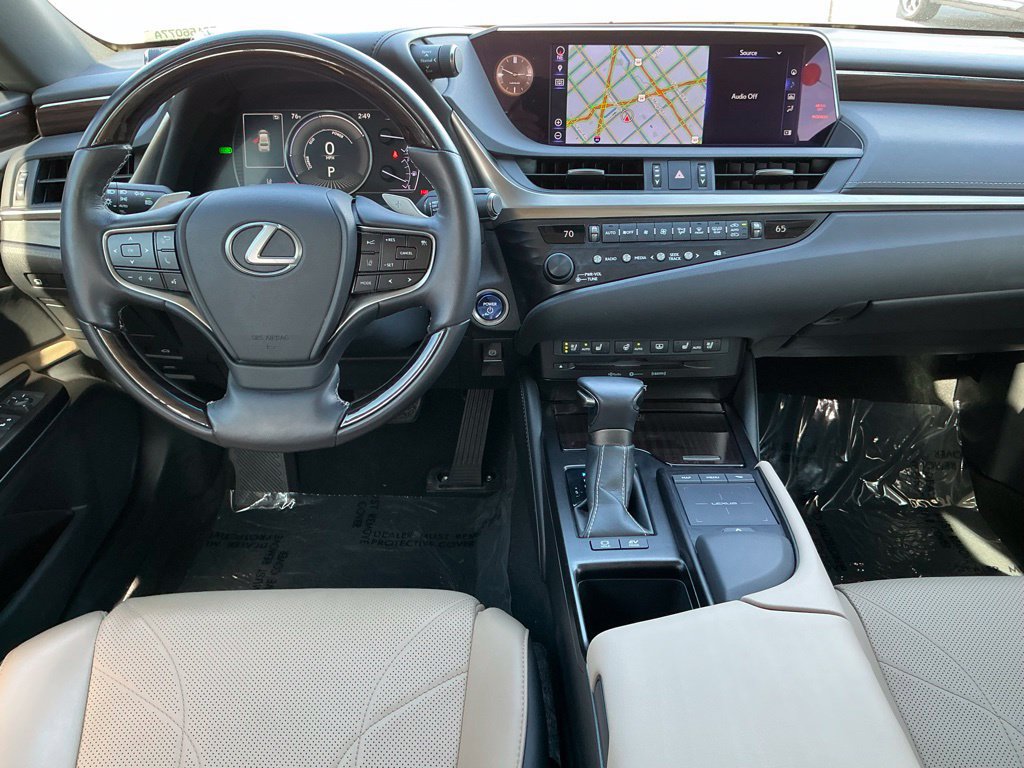 Used 2019 Lexus ES 300h FWD image 15