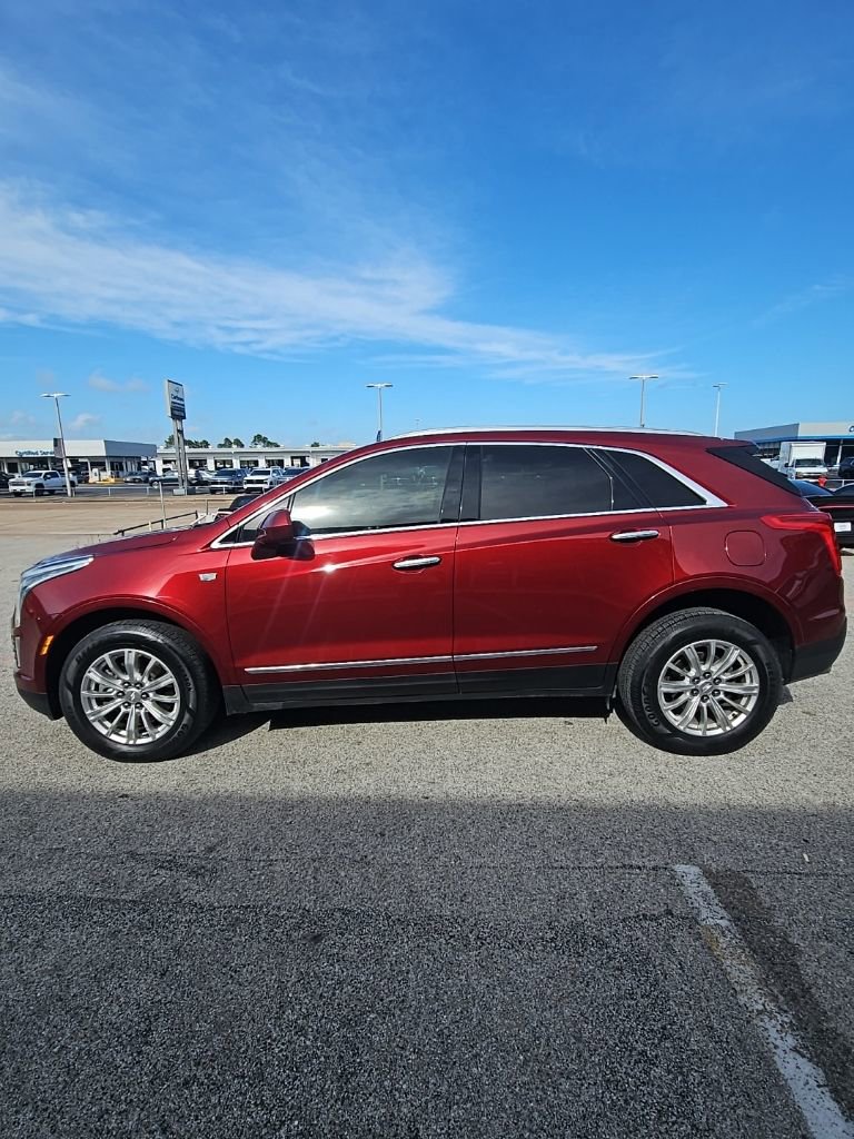Used 2018 Cadillac XT5 FWD image 4