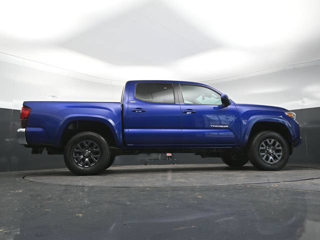 Used 2023 Toyota Tacoma SR5 AWD/4WD image 33