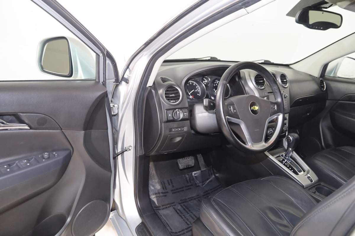 Used 2014 Chevrolet Captiva Sport LT w/ Convenience Package FWD image 37