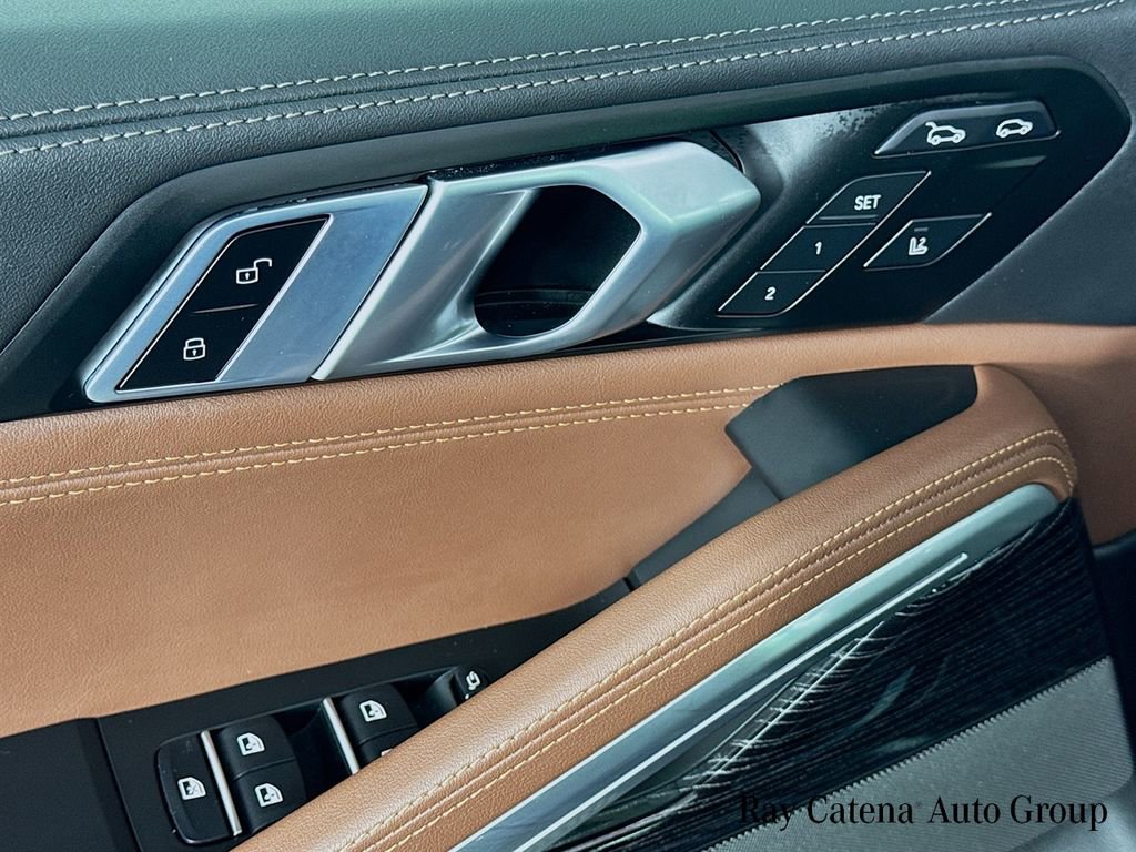 Used 2026 BMW X6 xDrive40i w/ Climate Comfort Package image 18